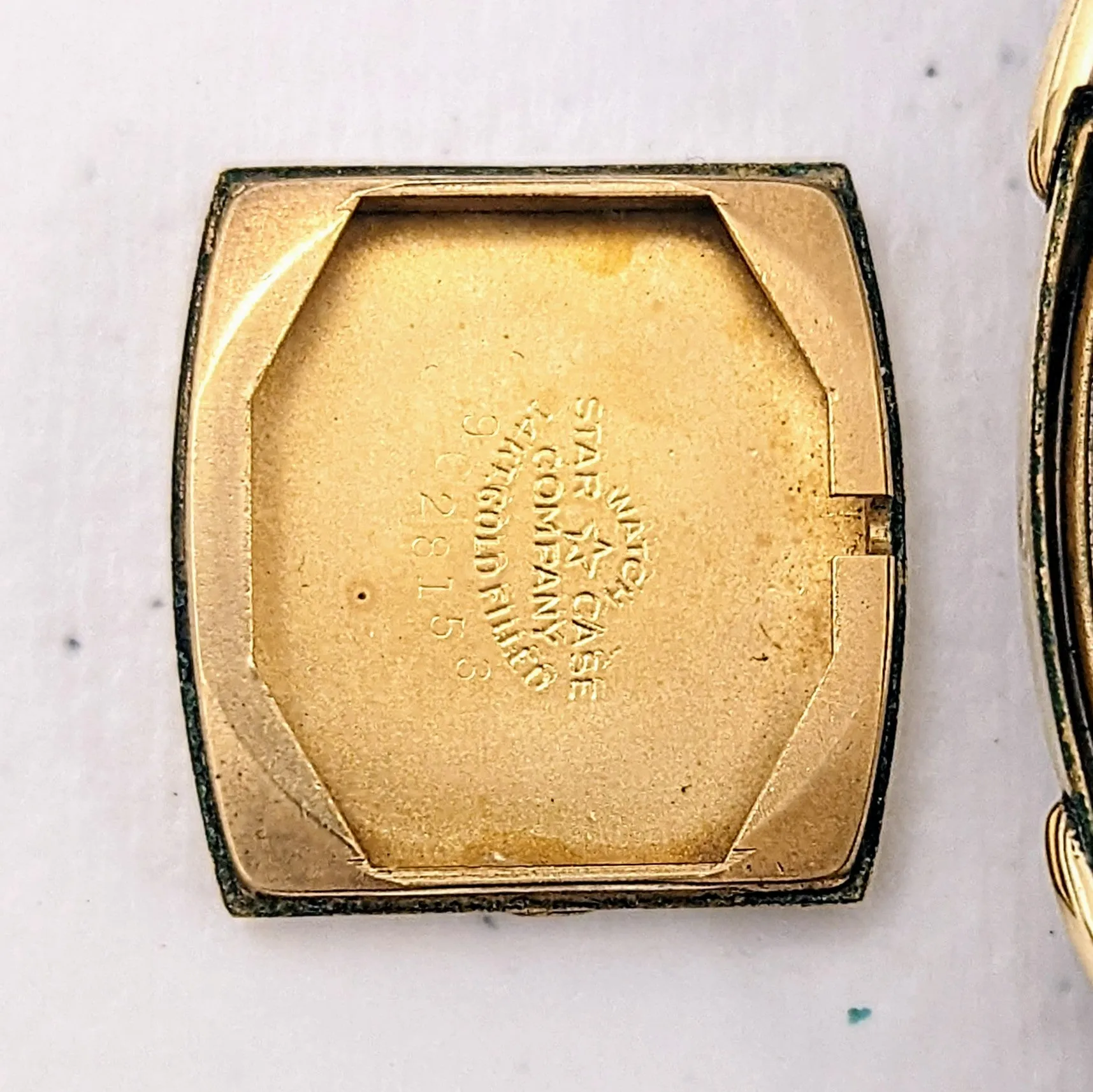 1950's UNIVERSAL GENEVE Manual Watch Cal. 231 14K Gold Filled 17J Vintage Wristwatch
