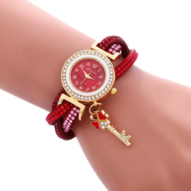 2018 Hot Sale Special Gifts Women Watches Luxury Fashion Wrap Around Padlock Diamond Bracelet Lady Womans Wrist Watch