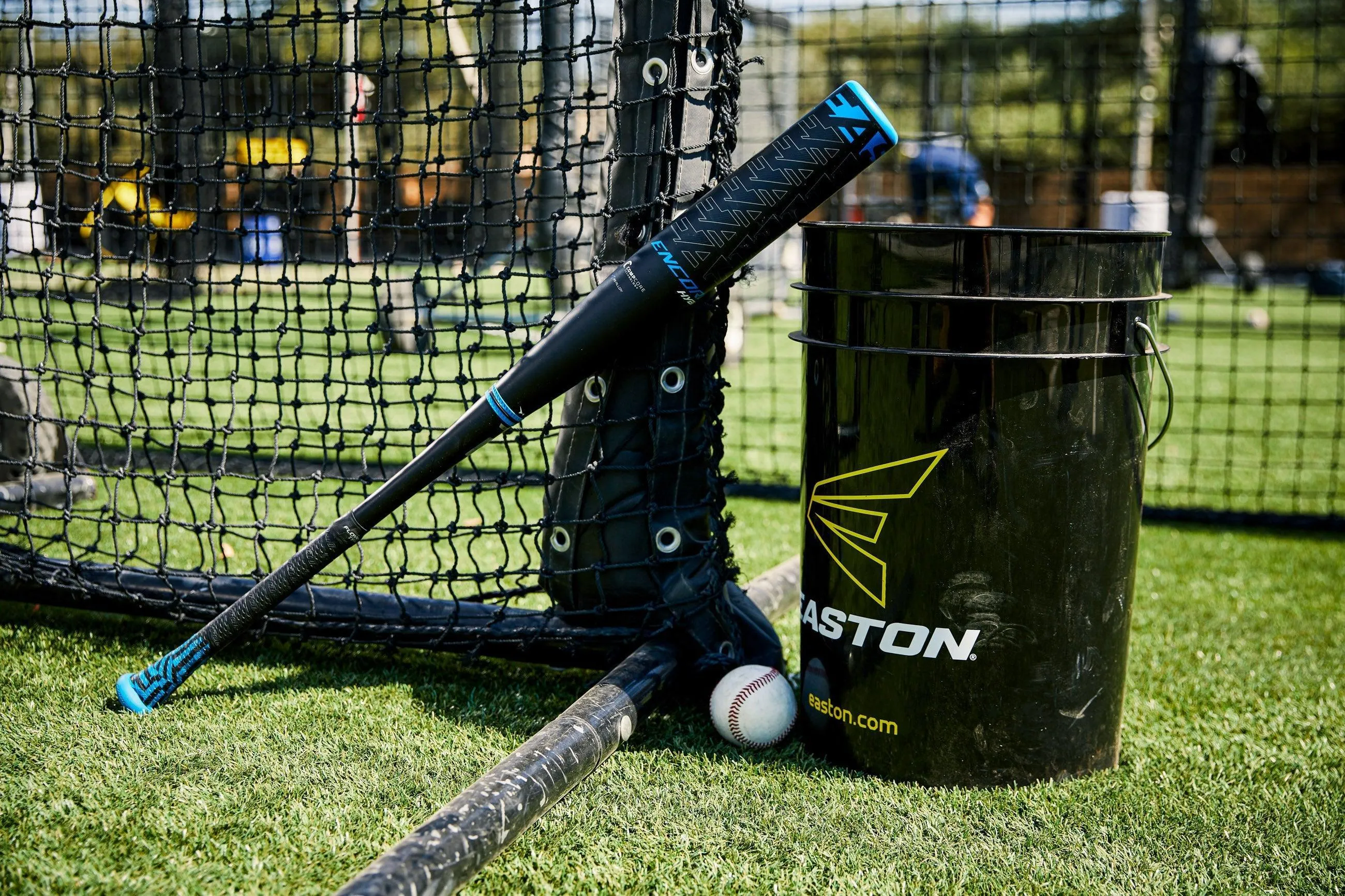 2023 Easton Encore Hybrid (-3) BBCOR Baseball Bat: BB23EN