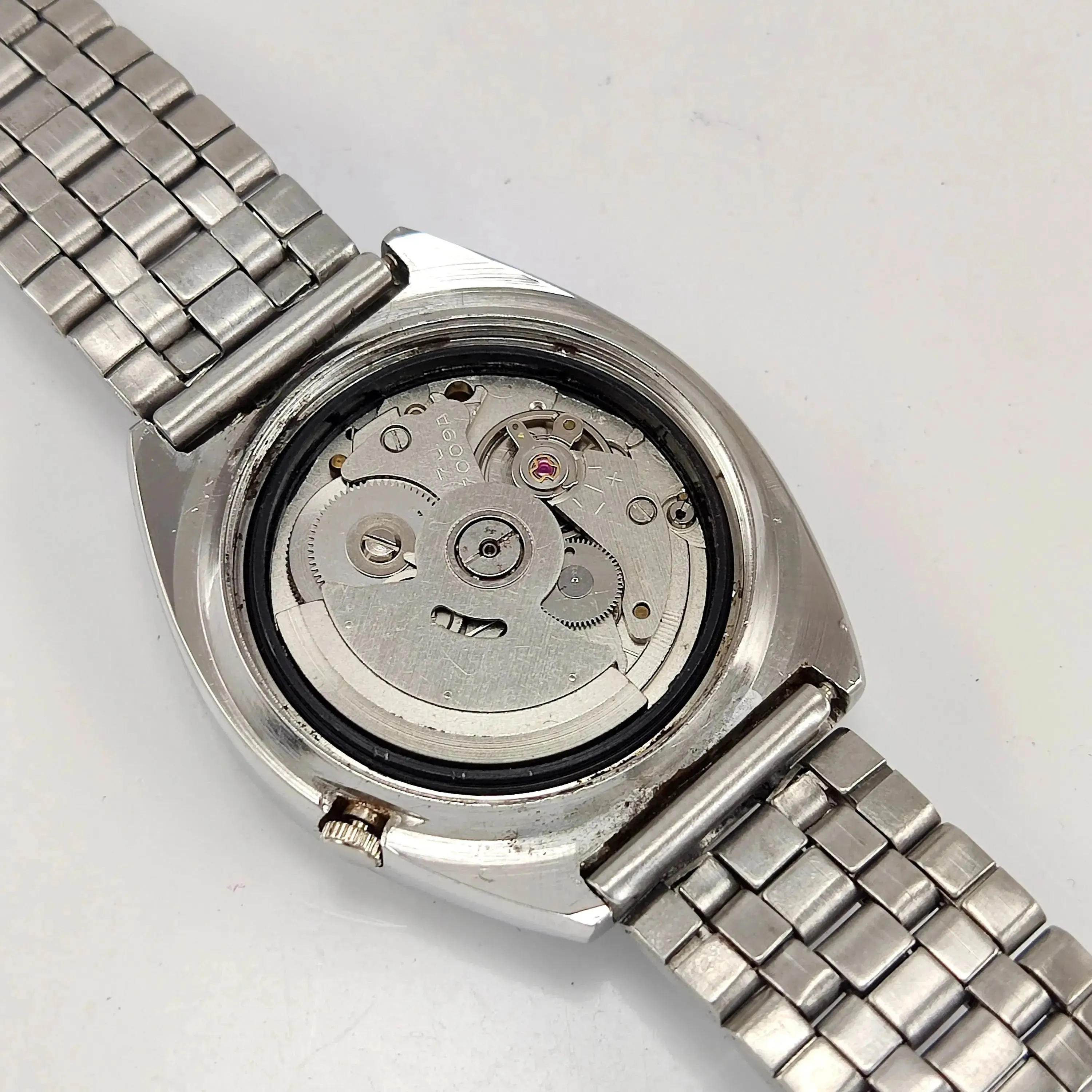Black Seiko 5 Automatic 17 Jewels Day Date Movement Men's Watch 7009A