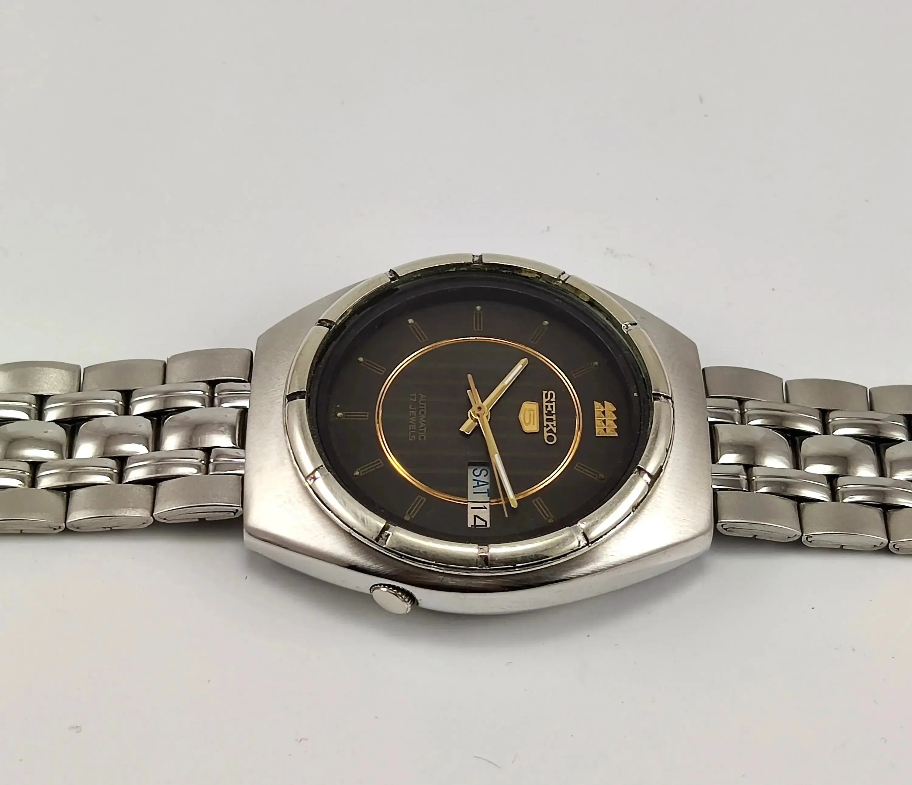 Black Seiko 5 Automatic 17 Jewels Day Date Movement Men's Watch 7009A