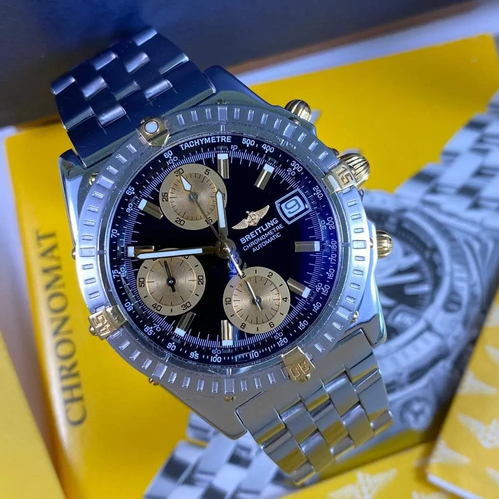 Breitling Chronomat B13352