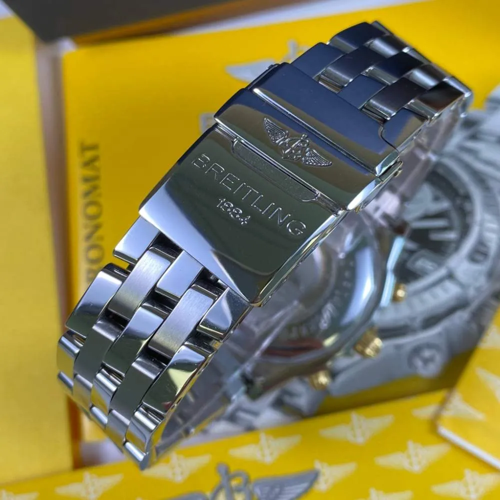 Breitling Chronomat B13352