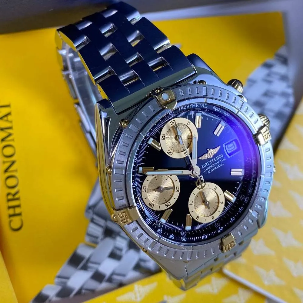 Breitling Chronomat B13352