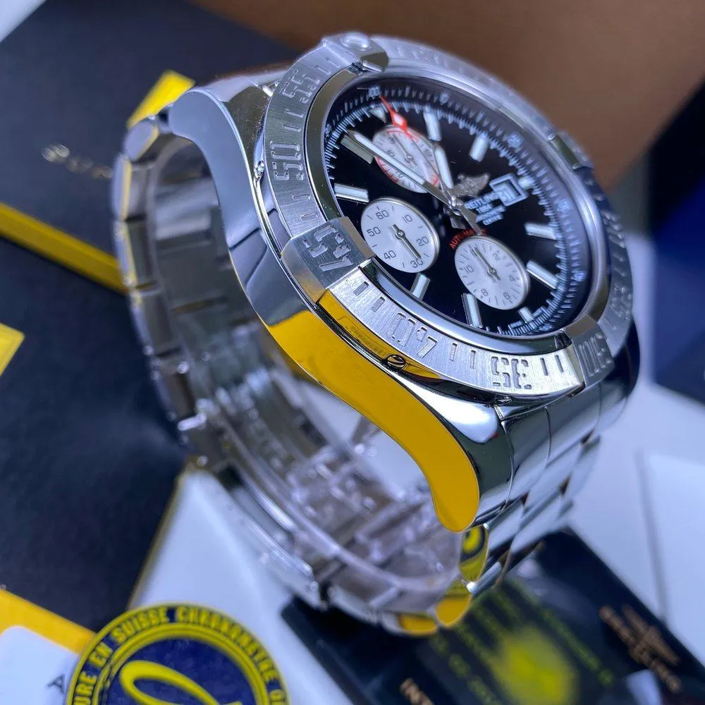 Breitling Super Avenger II A13371