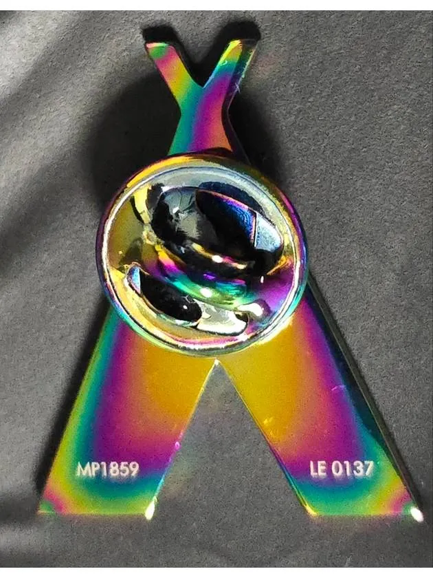 brooch