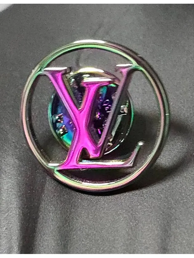 brooch
