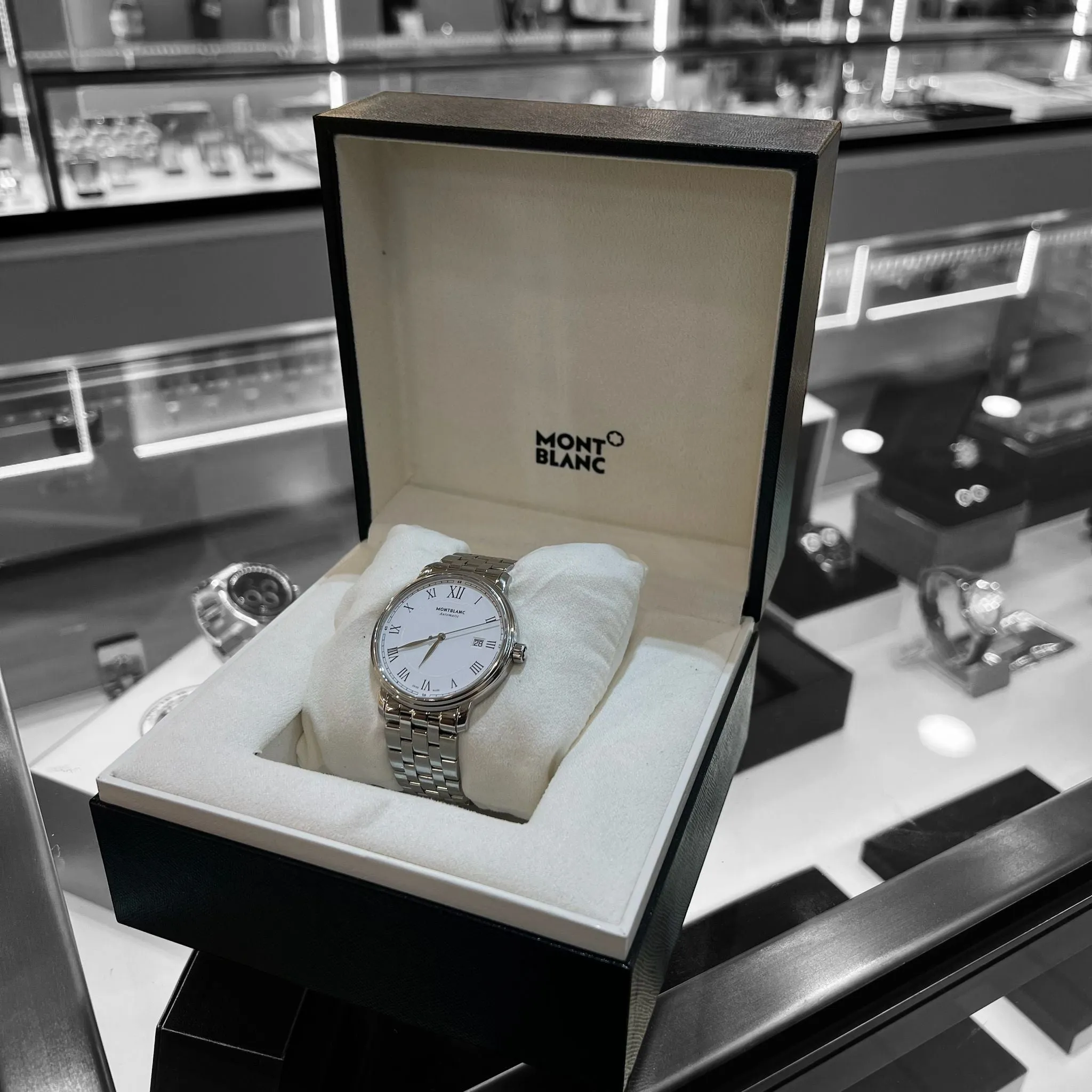 Montblanc Tradition Date steel 40 mm ref 7334 Automatic Watch