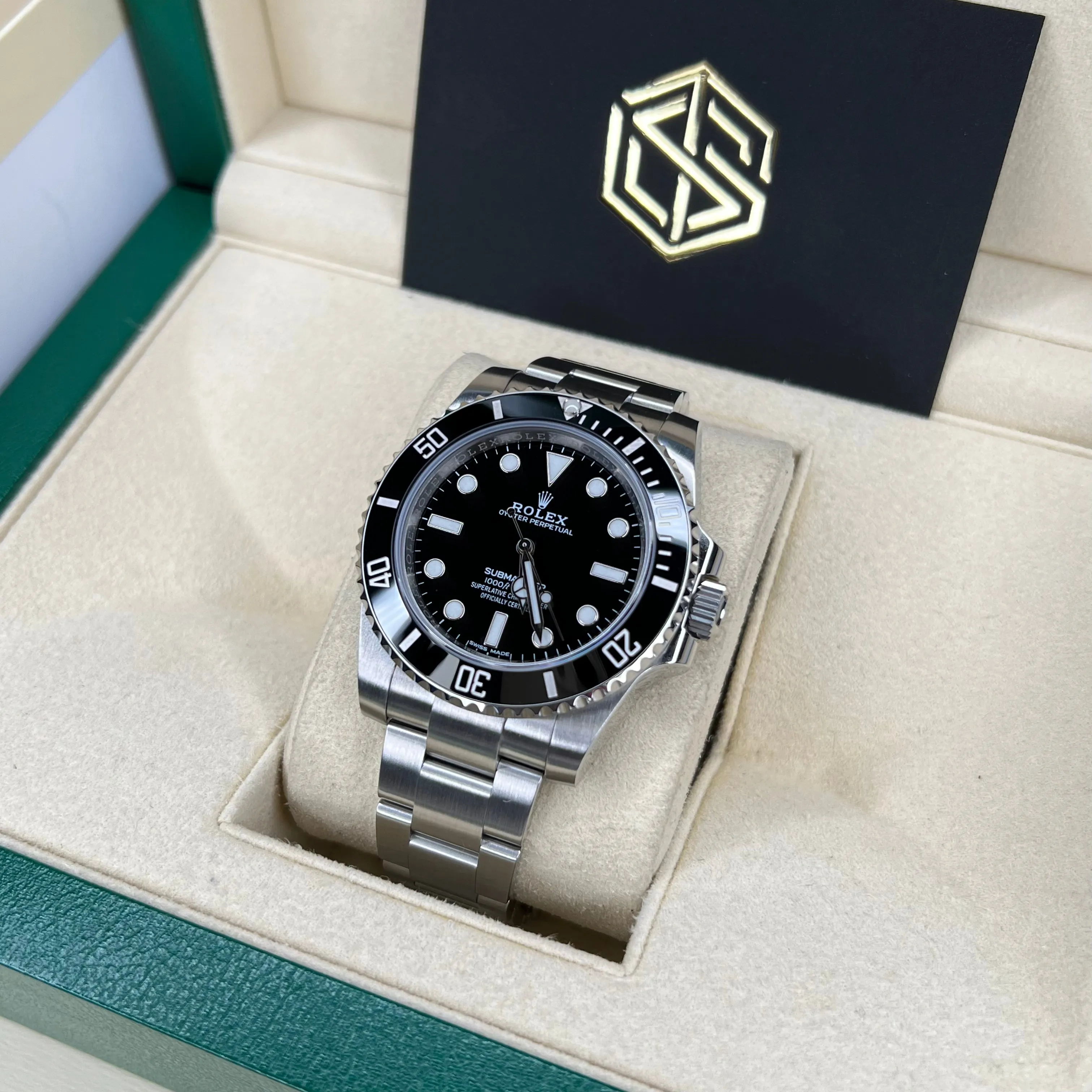 Rolex 114060 Submariner No Date 40mm 2018 Full Set Watch