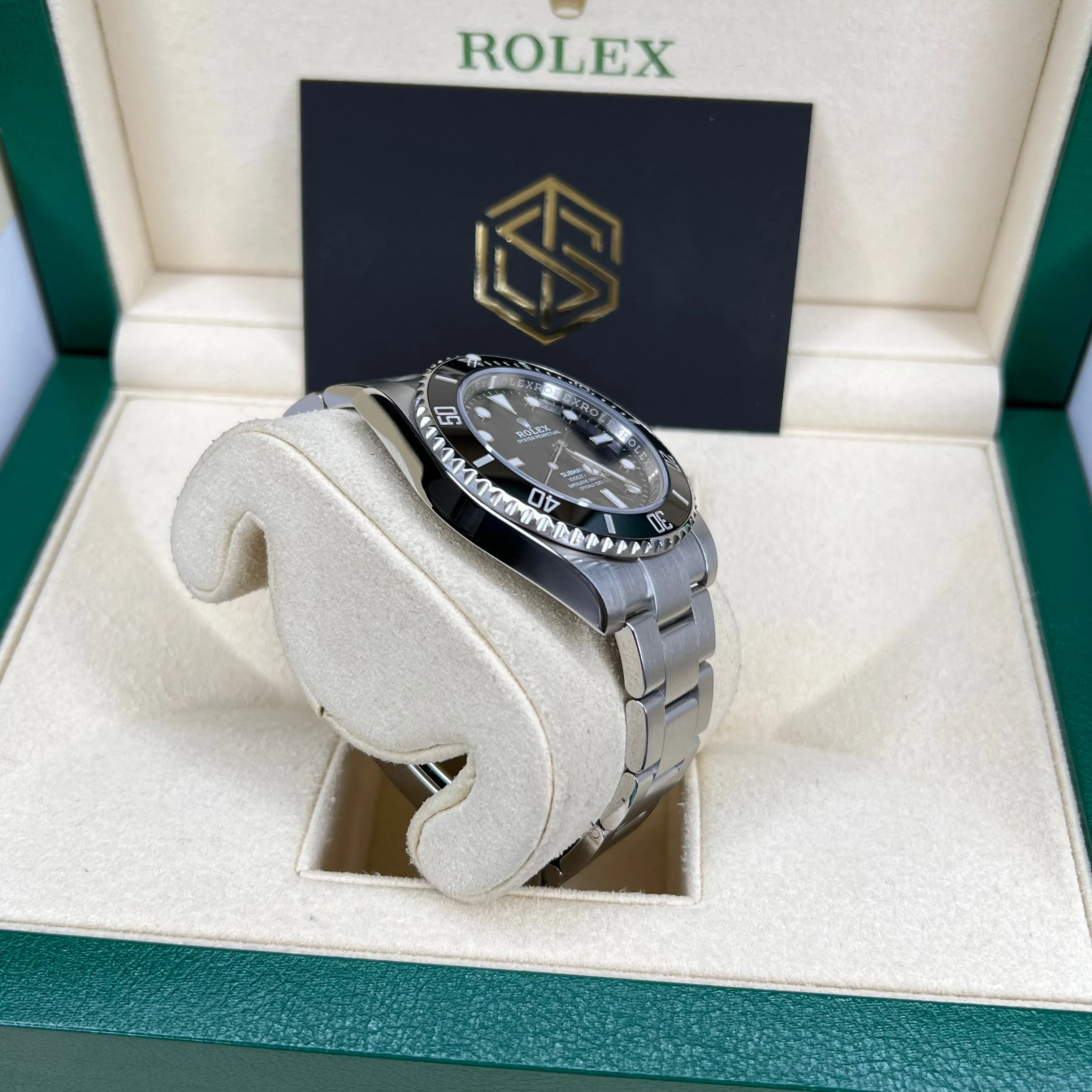 Rolex 114060 Submariner No Date 40mm 2018 Full Set Watch