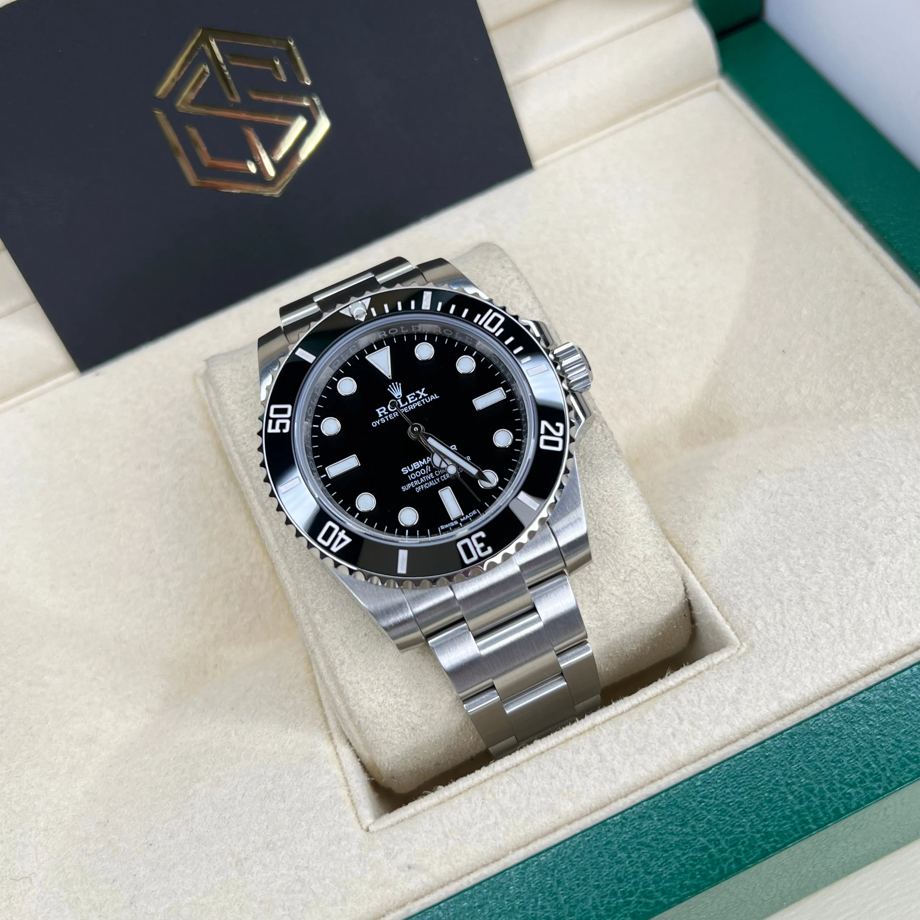 Rolex 114060 Submariner No Date 40mm 2018 Full Set Watch