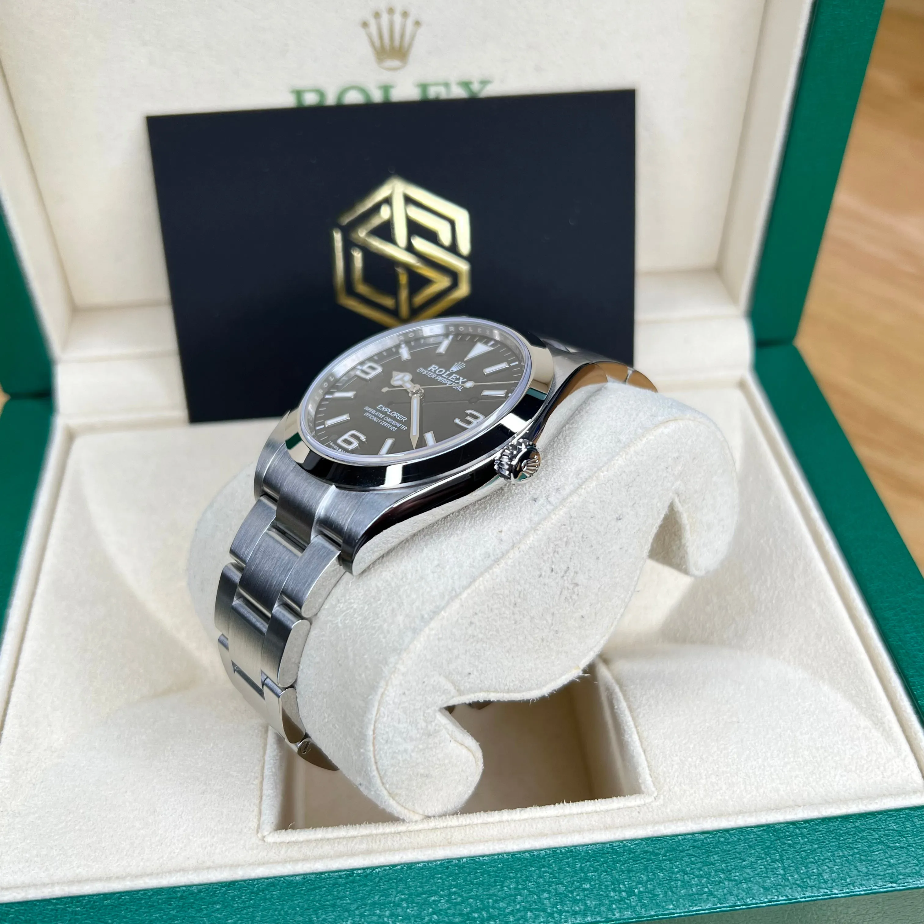 Rolex 214270 Explorer 39mm Black Dial 2018 Full Set Watch