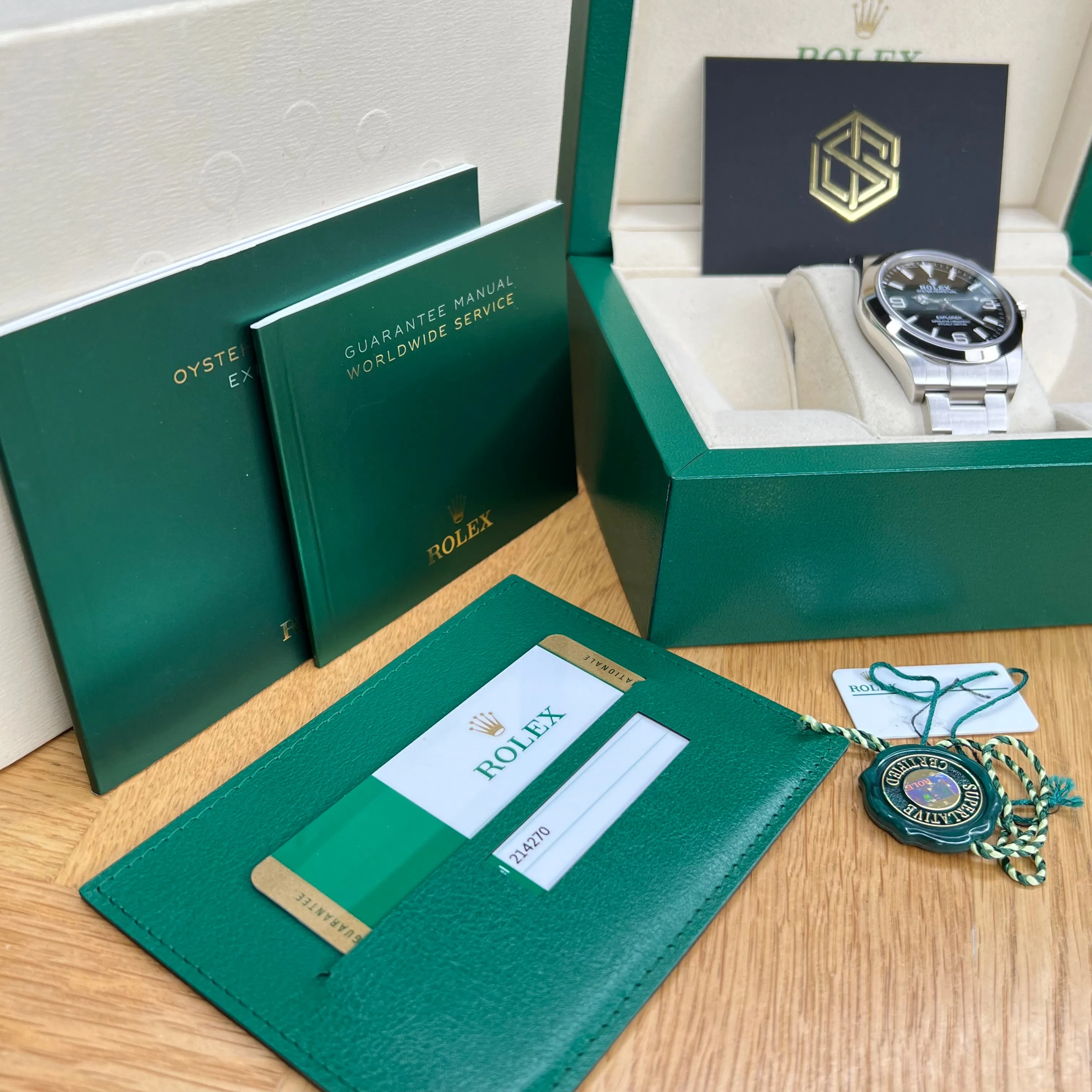 Rolex 214270 Explorer 39mm Black Dial 2018 Full Set Watch