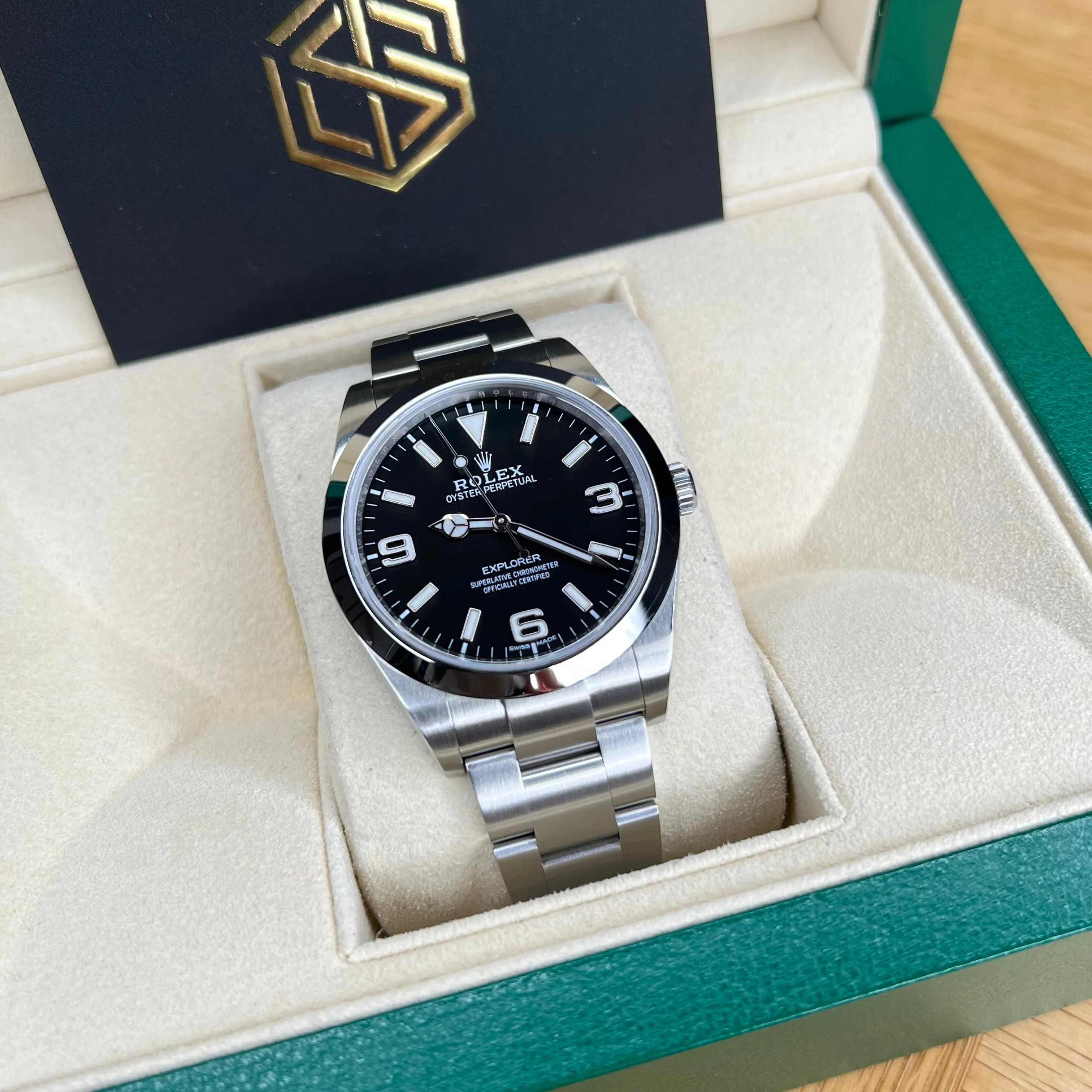 Rolex 214270 Explorer 39mm Black Dial 2018 Full Set Watch