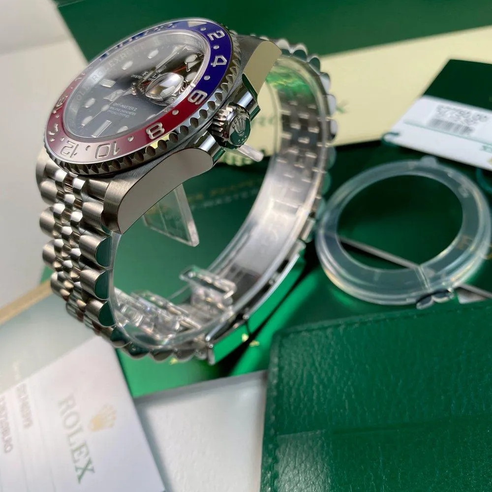Rolex GMT Master II 126710 BLRO Pepsi (2019)