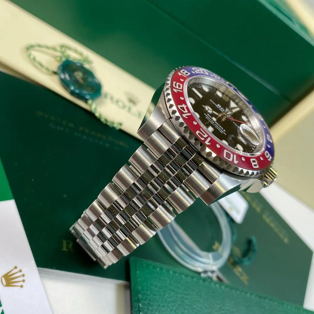 Rolex GMT Master II 126710 BLRO Pepsi (2019)