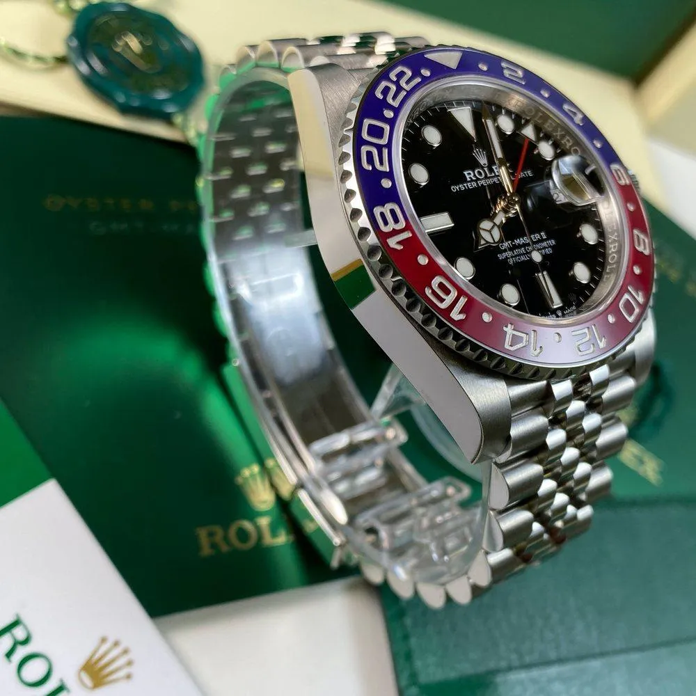 Rolex GMT Master II 126710 BLRO Pepsi (2019)