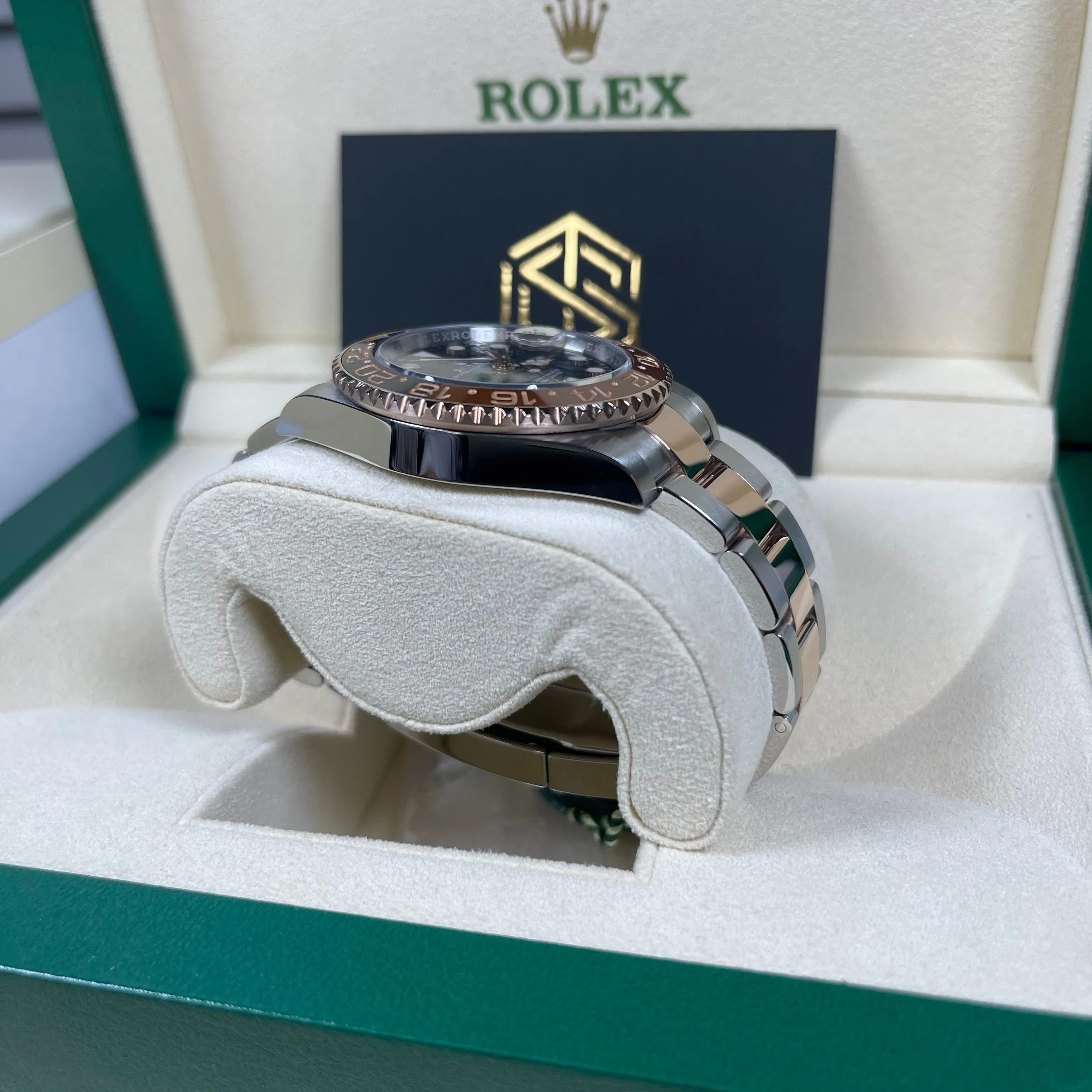 Rolex GMT-Master II 126711CHNR Root Beer 2019 Excellent Condition Watch