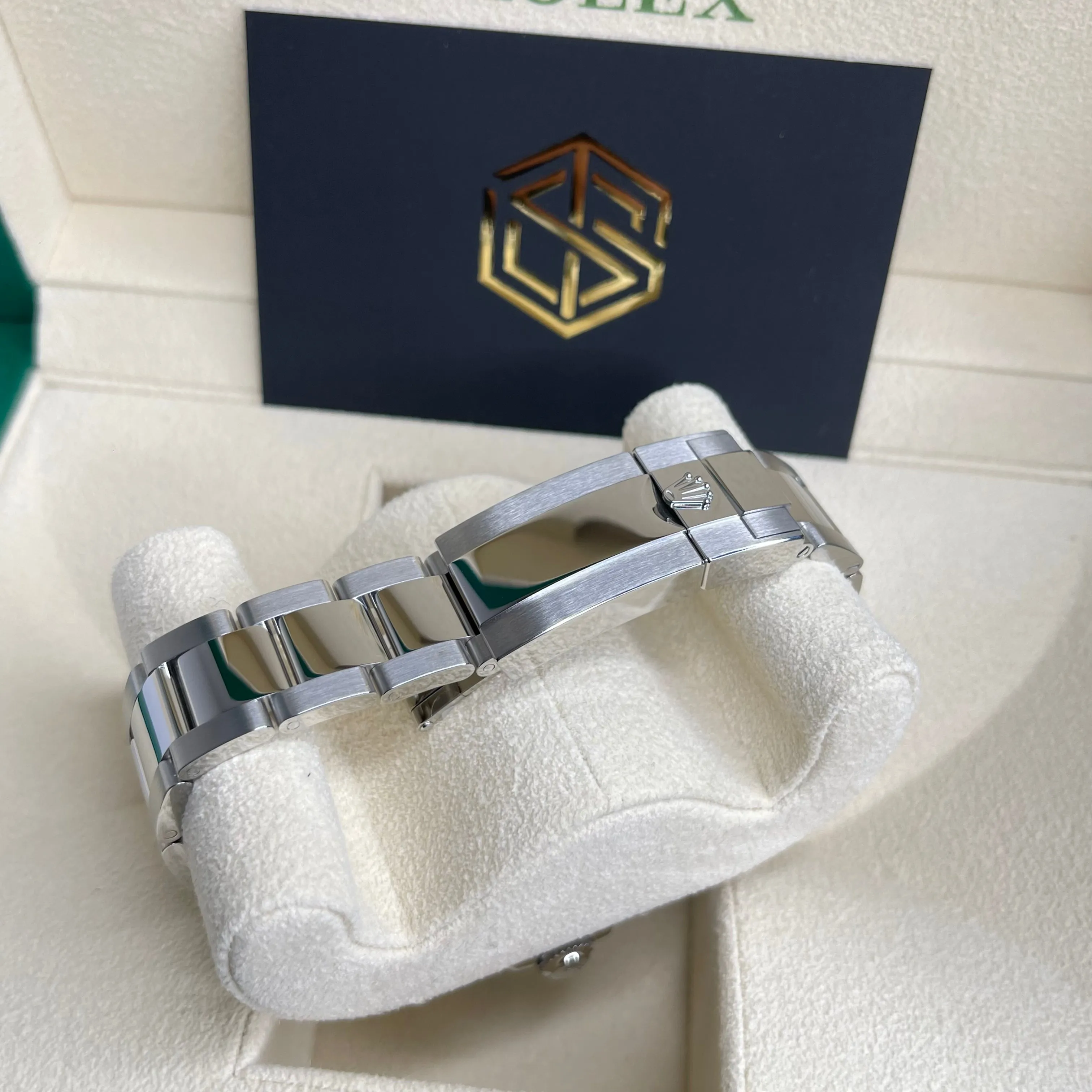Rolex Yacht-Master 40 126622 Blue Dial 2021 Unworn Full Set Watch
