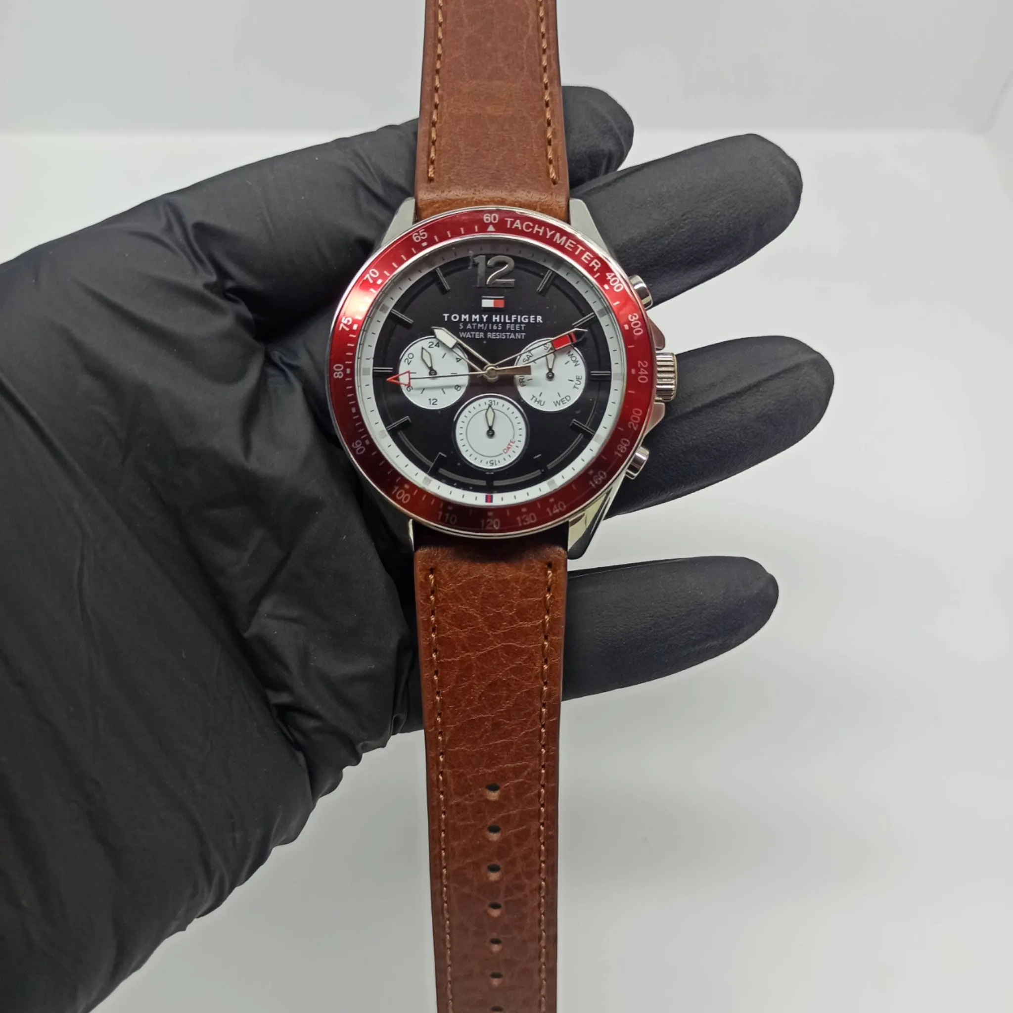 Tommy Hilfiger – Original – Black/Red/Brown - Cosmo graph  – Leather Strap – 46mm - Men's Watch.