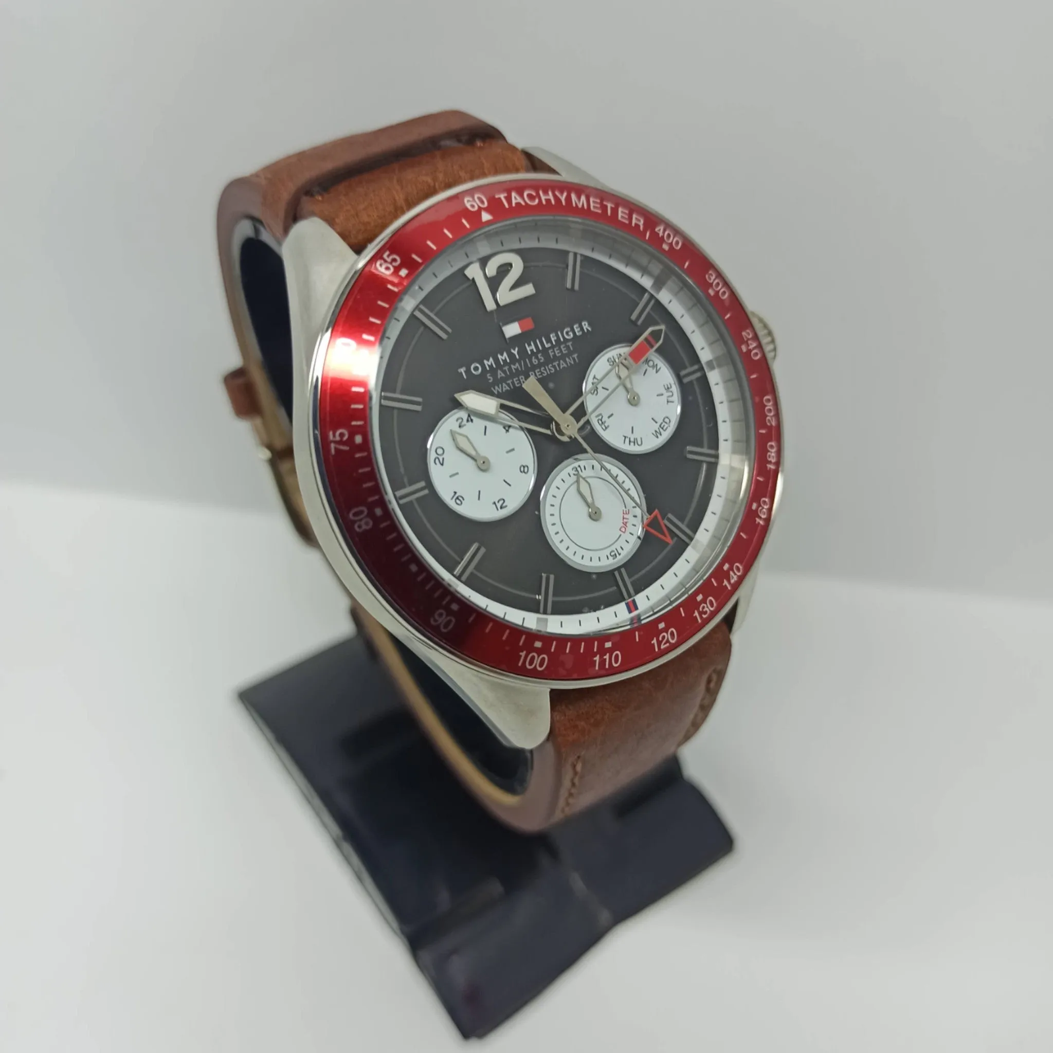 Tommy Hilfiger – Original – Black/Red/Brown - Cosmo graph  – Leather Strap – 46mm - Men's Watch.