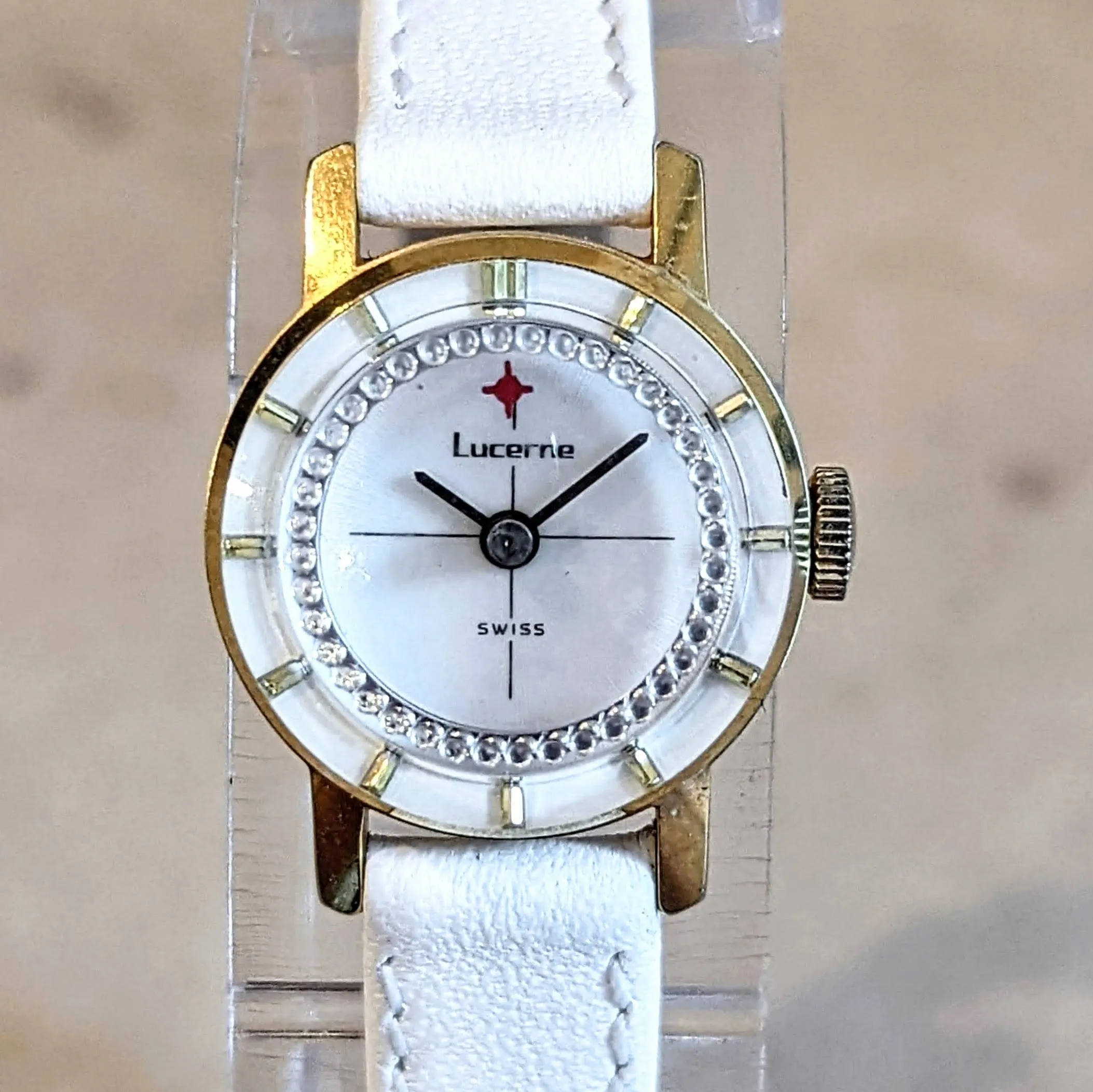 Vintage LUCERNE Mystery Dial Wristwatch Swiss Caliber Baumgartner 911 Very Neat Watch