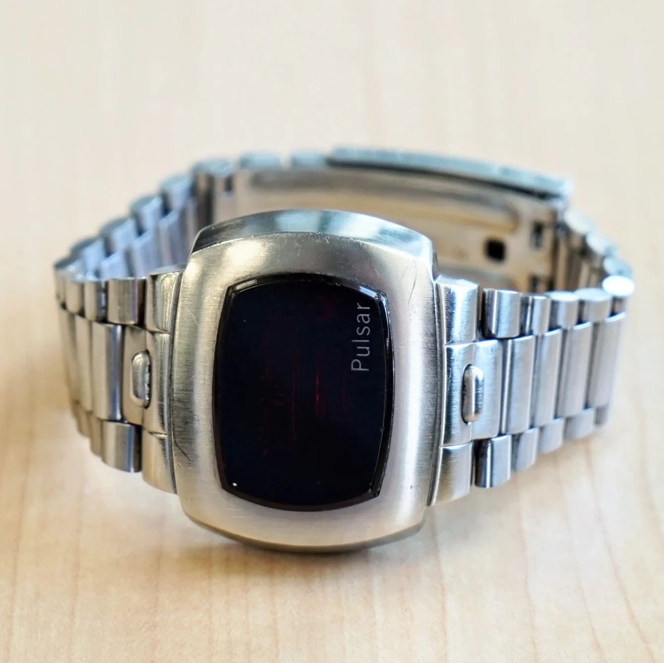Vintage PULSAR P4 Classic LED Digital Watch 3310 Day Indicator Wristwatch