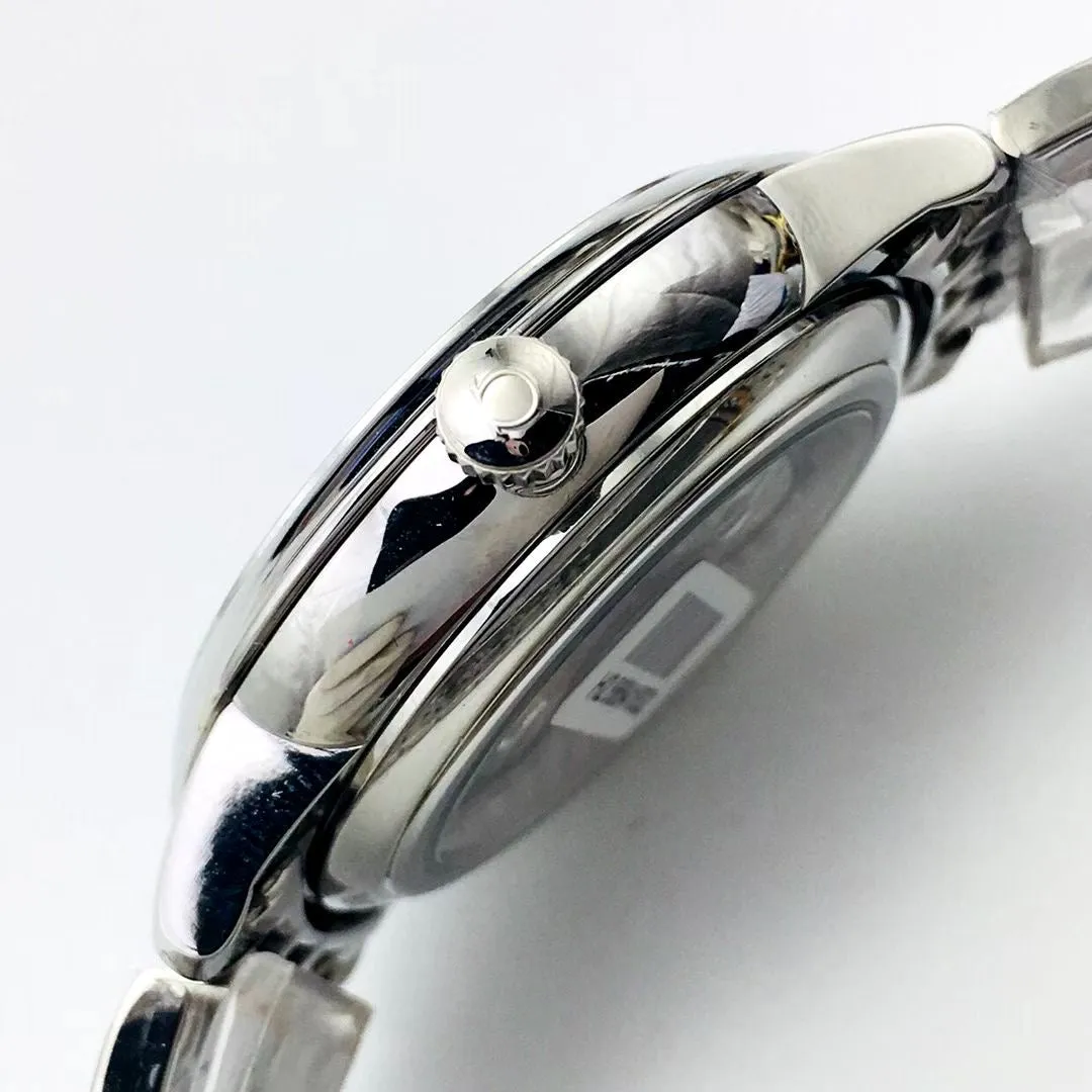 WC010   Men's size 40mm  Women'size 32.7mm