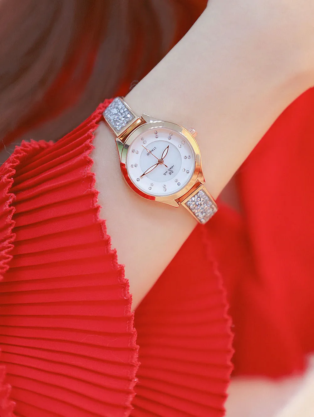 Women's Luxury Rhinestone Stainless Steel Quartz Bracelet Watch